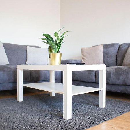 Large Ground Floor Pet Friendly 2 Bedroom Apartment With Free Parking Loughborough Zewnętrze zdjęcie